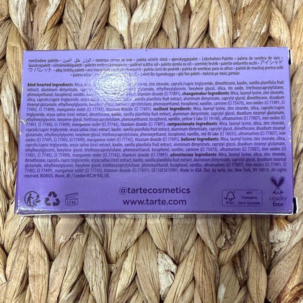 tartelette™ Amazonian clay travel palette - NEW - Picture 3 of 3